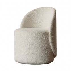 High make-up routine with a sleek and sophisticated light luxury stool for a touch of elegance