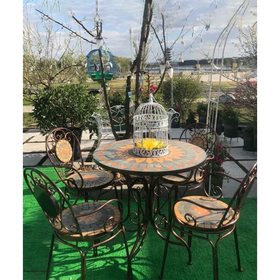 European-style wrought iron balcony table and chairs for leisure, small table and chairs for backyard outdoor garden gazebo, three-piece combination