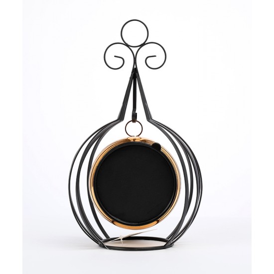 A clock for the hallway and living room, a simple ornament that can match the home design