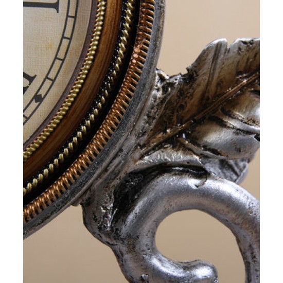 European style silent table clock Home decoration retro bedside clock