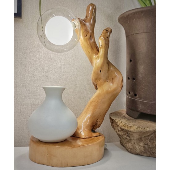 Exquisite handmade solid wood table lamp for bedroom and desktop, handmade solid wood small table, natural style decor, high-value creative holiday gift
