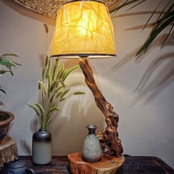 Original handmade floor lamp table lamp for the living room and bedroom made of high quality solid wood, retro bedside lamp