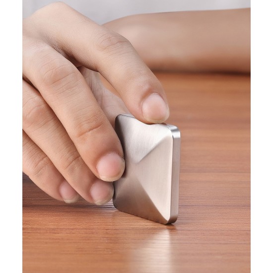 Especially practical and fun little toy, strange gadget for relaxing, mini toy for small pocket