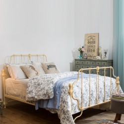 French retro style beige metal bed frame, light luxury to make old wrought iron bed, childrens bed