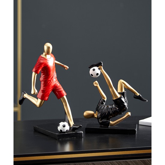 A beautiful decoration for a boys desk and bookshelves can also be used for work, office and living room