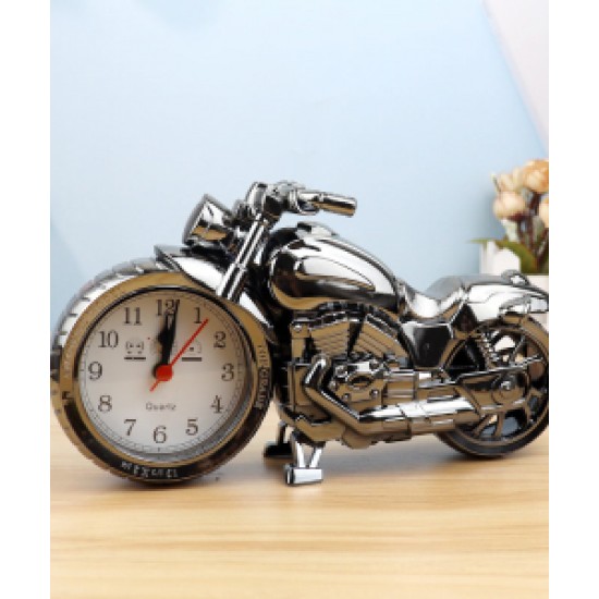 Alarm clock in the form of a motorcycle for a nostalgic style, Clock as decor, old-fashioned atmosphere in the house