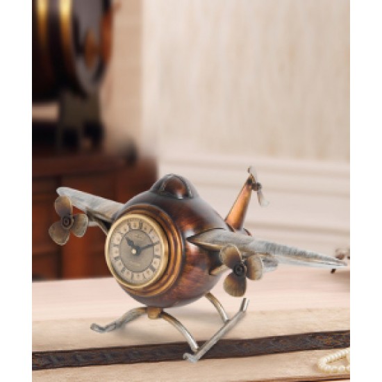 A nostalgic clock for the living room, office and study desk, ideal for a birthday gift choice