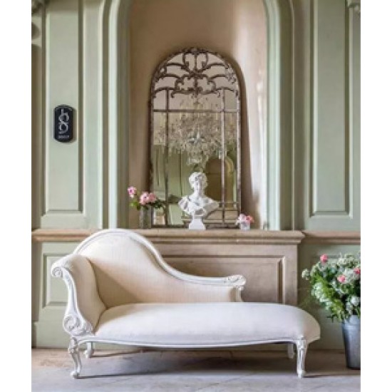 Luxurious French-style chaise longue Comfortable upholstered artistic chaise longue sofa with elegant solid wood back